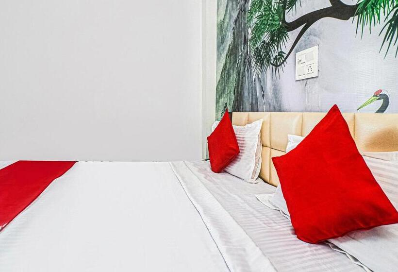 Flagship Hotel Royal Rooms