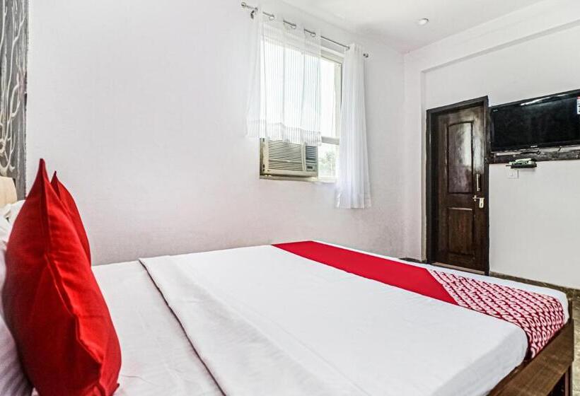 Flagship Hotel Royal Rooms