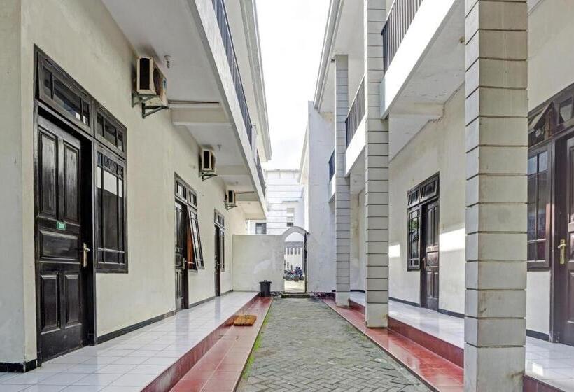 호텔 Oyo 90735 Palem Garden 2