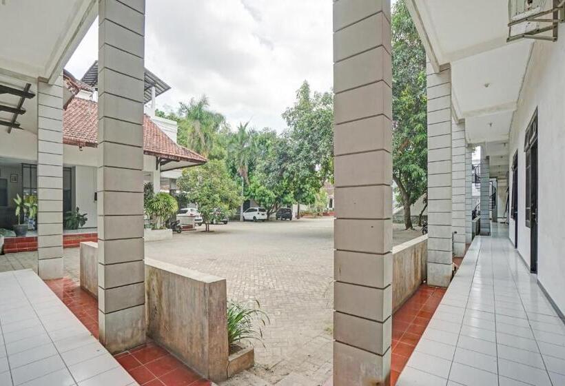 호텔 Oyo 90735 Palem Garden 2