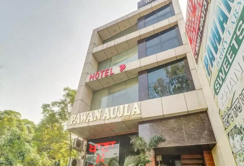 Hotelli Super Townhouse