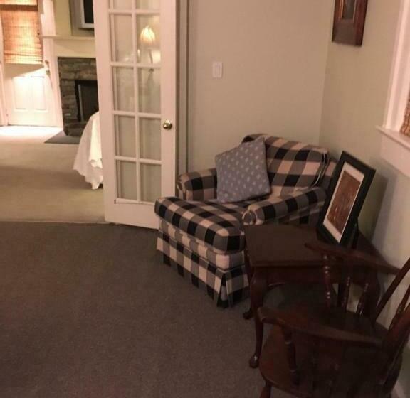 פנסיון Niagara Mansion Carriage Suite