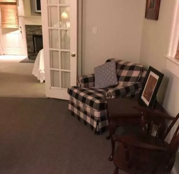 ペンション Niagara Mansion Carriage Suite