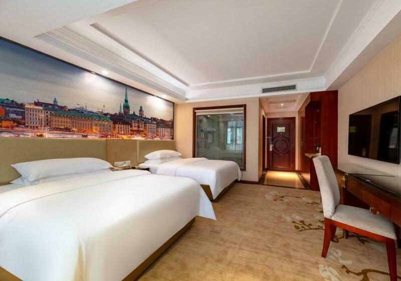 Vienna Hotel Shenzhen Songgang Shajiang Road