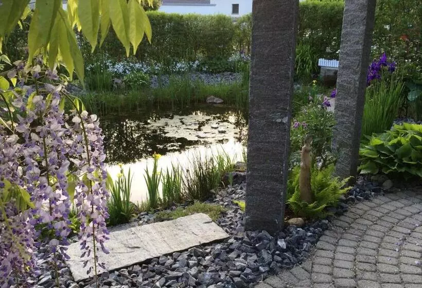 Aamiaismajoitus (B&B) Bnb Villa Levanta