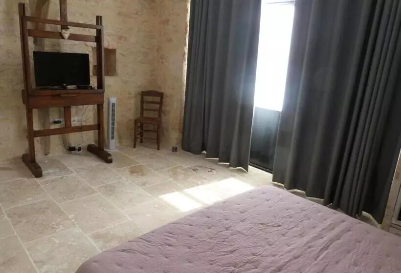Aamiaismajoitus (B&B) Chambres D Hotes Le Plassalou