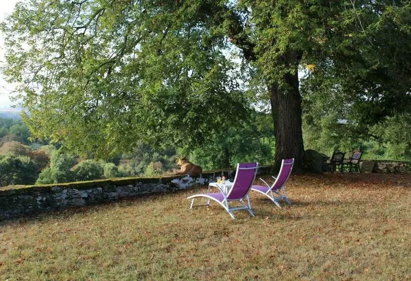 ベッドアンドブレックファースト Les Indrins