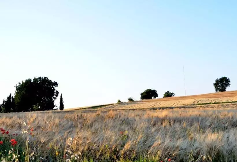 ホテル Agriturismo Fontefredda