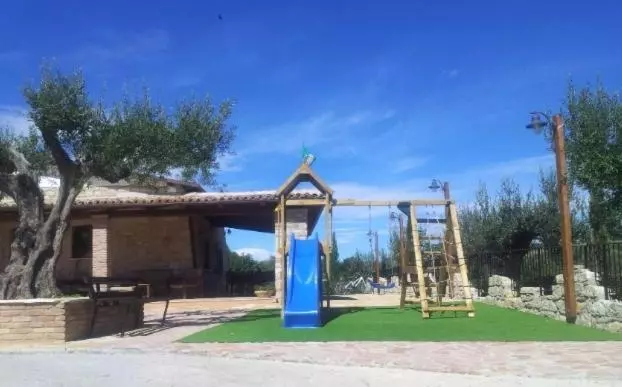 ホテル Agriturismo Fontefredda