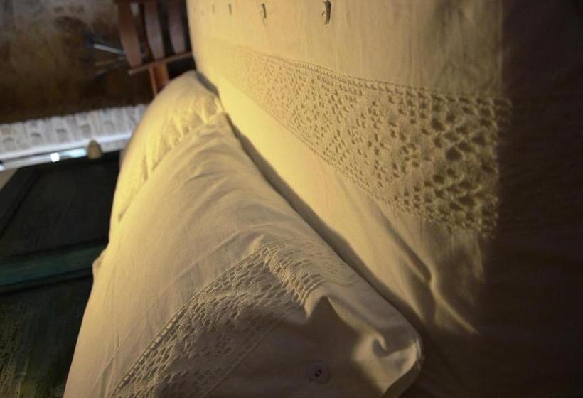 בית מלון כפרי Agriturismo Fontefredda