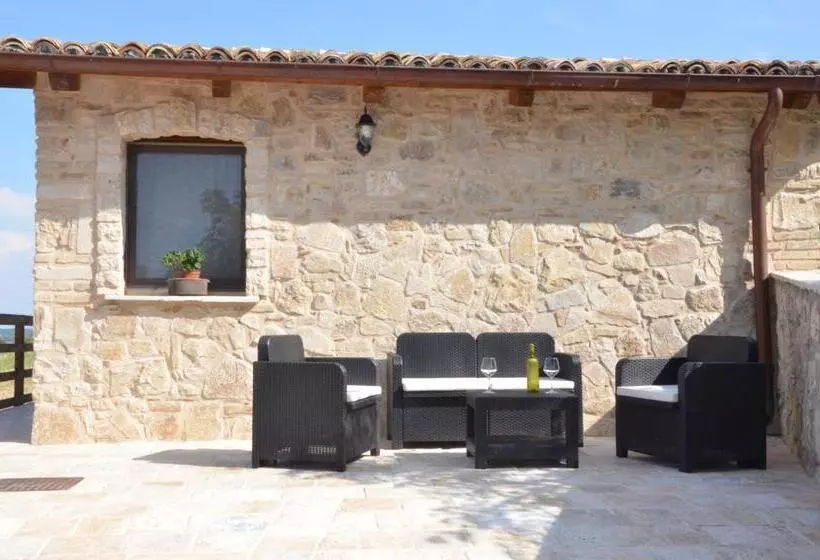 ホテル Agriturismo Fontefredda