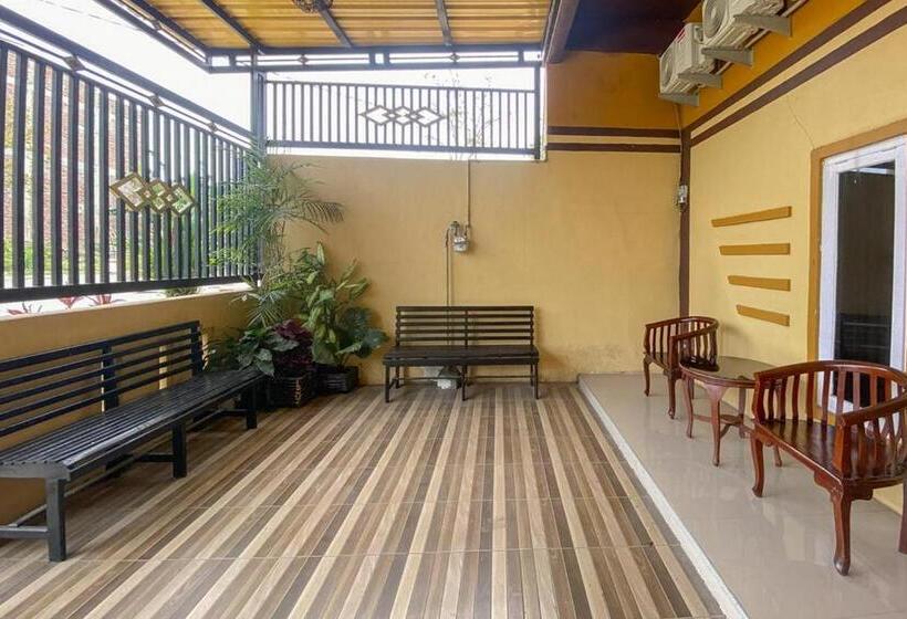 فندق Home Stay Mulyawan Syariah Sengkang Mitra Reddoorz