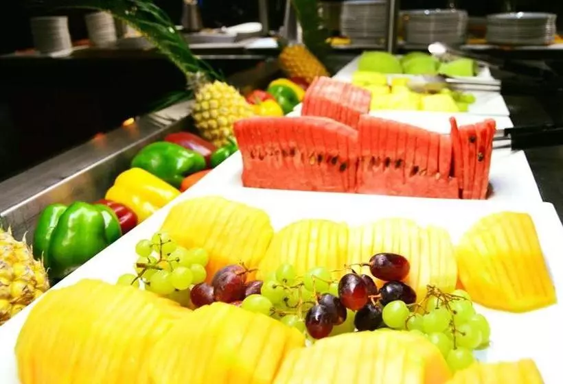 هتل Majestic Five