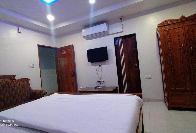 ホテル Shalimar Executive, Uran Islampur