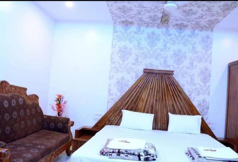 ホテル Shalimar Executive, Uran Islampur