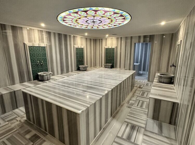 Side Golden Rock Hotel&spa