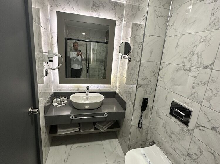 Side Golden Rock Hotel&spa