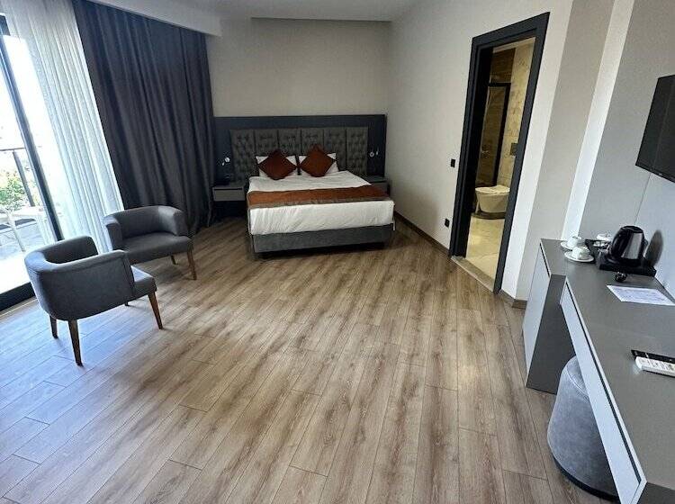 Side Golden Rock Hotel&spa