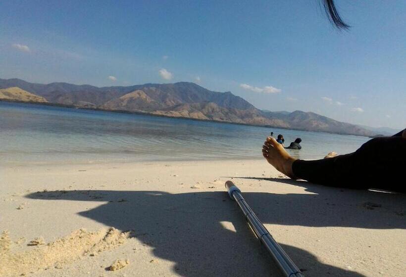 Пансион Bintang Wisata Riung