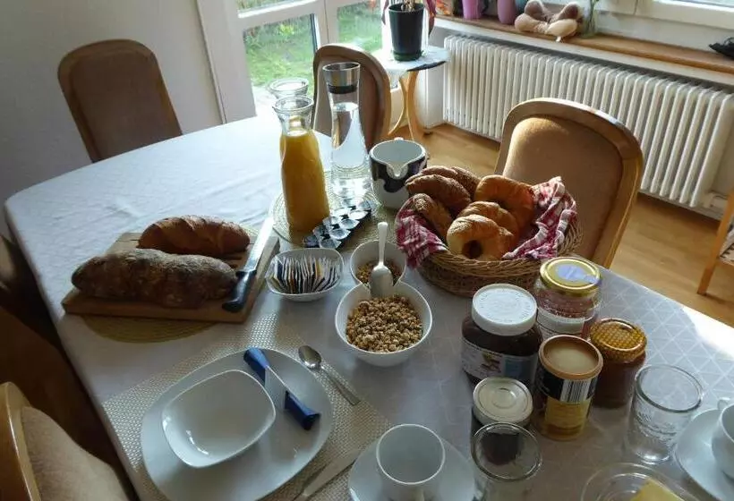 Majatalo Guntli’s Family Guesthouse