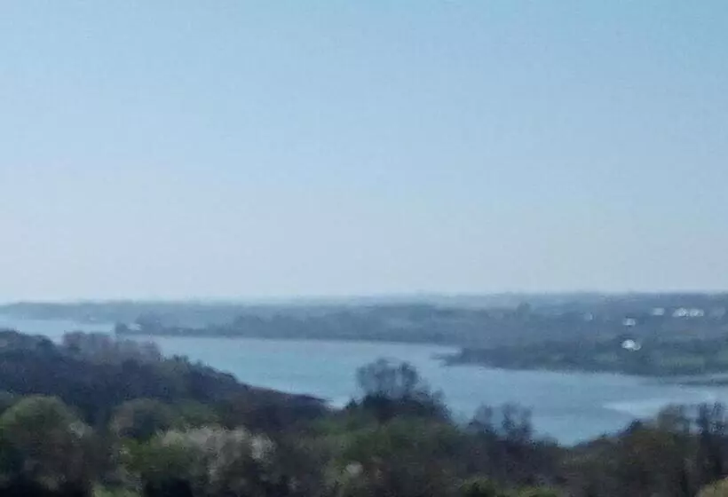 Majatalo Le Rocher Du Samoyède