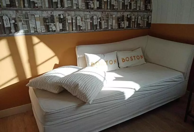 Majatalo Le Rocher Du Samoyède