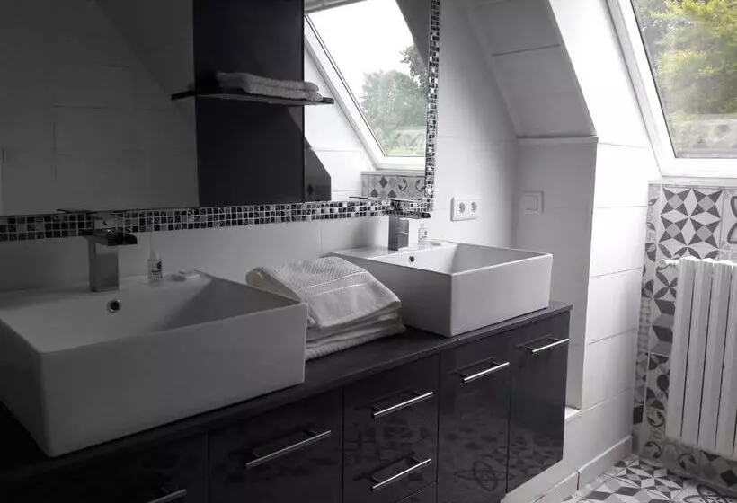 Majatalo Le Rocher Du Samoyède