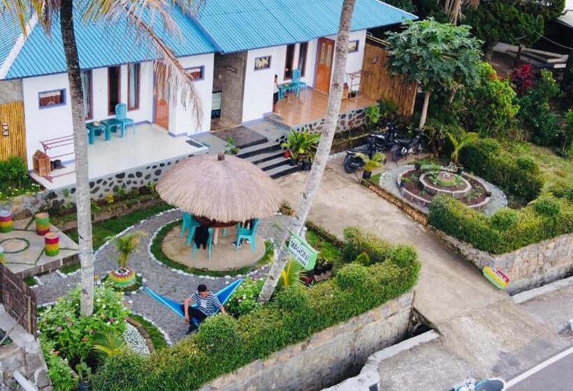 פנסיון Mahoni Guest House