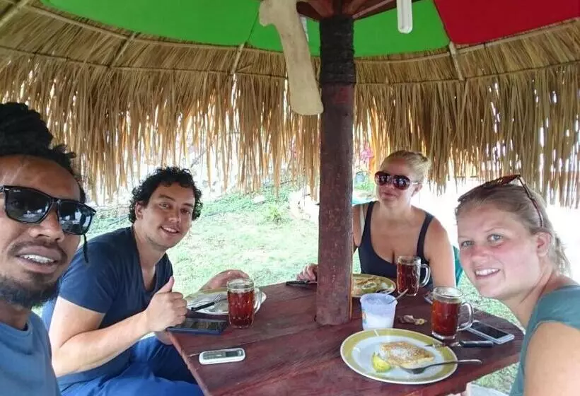 Majatalo Mahoni Guest House