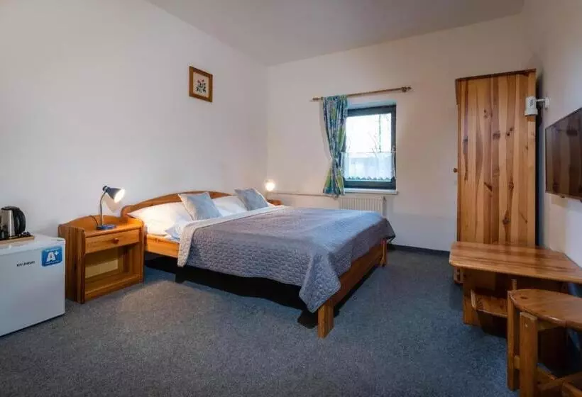 Majatalo Penzion Za Mlynom