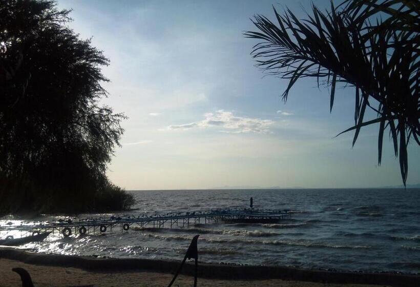 リゾートホテル Serenity On The Lake