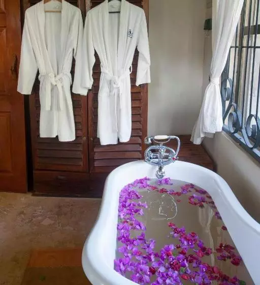 リゾートホテル Serenity On The Lake