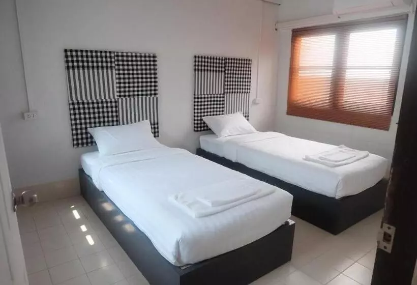 Retkeilymaja Eden Hotel Bangsean