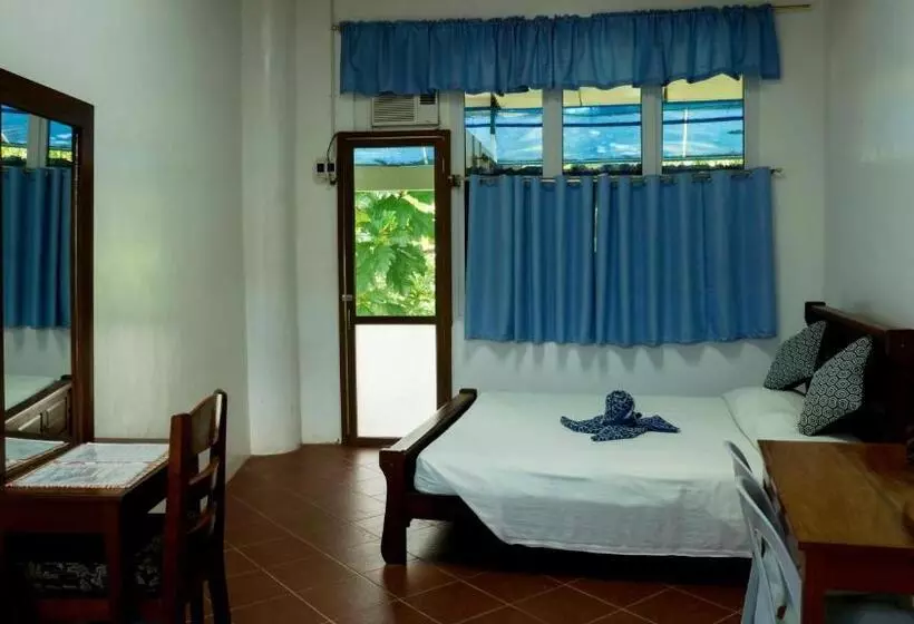 Retkeilymaja Mirisbiris Garden And Nature Center