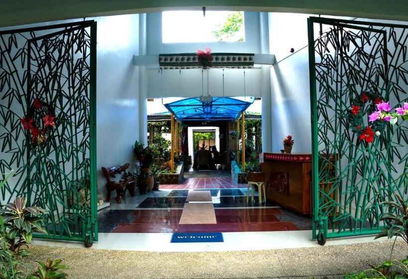 Общежитие Mirisbiris Garden And Nature Center