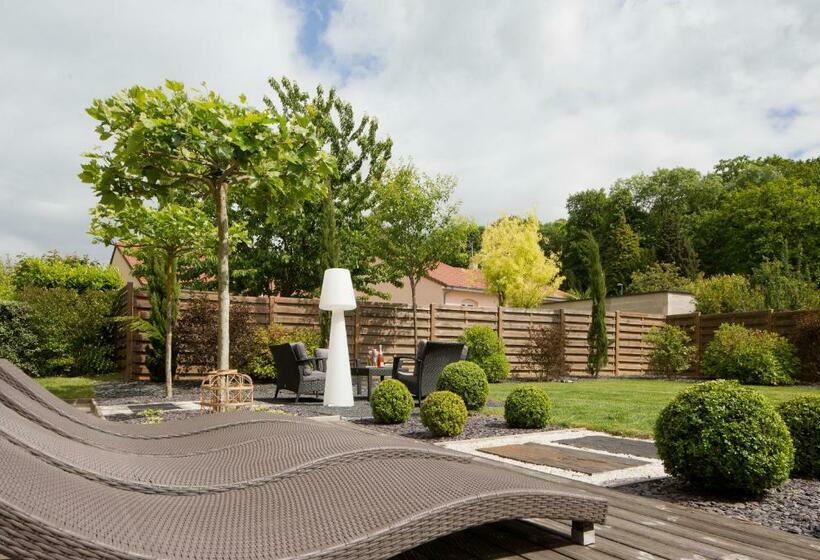 Bed and Breakfast Aux Chambres D à Coté