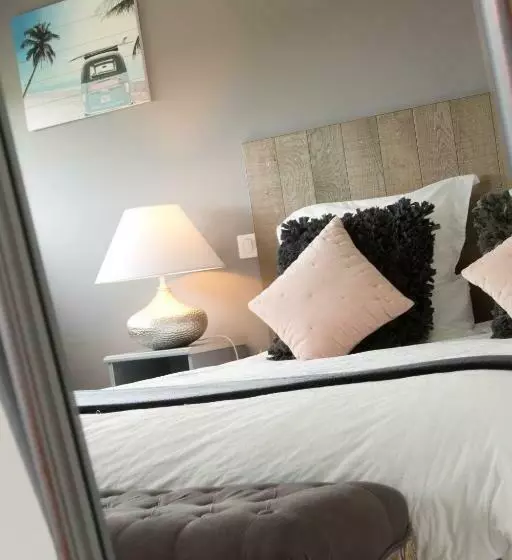 Aamiaismajoitus (B&B) Aux Chambres D à Coté