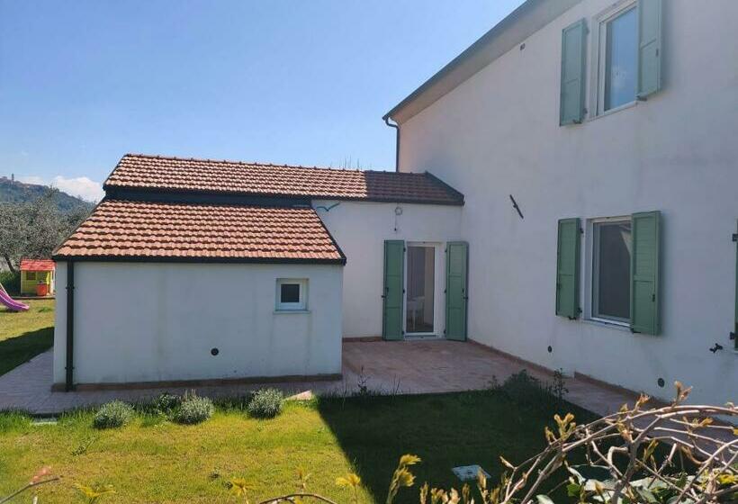 تختخواب و صبحانه La Casa Vecchia Bed&breakfast