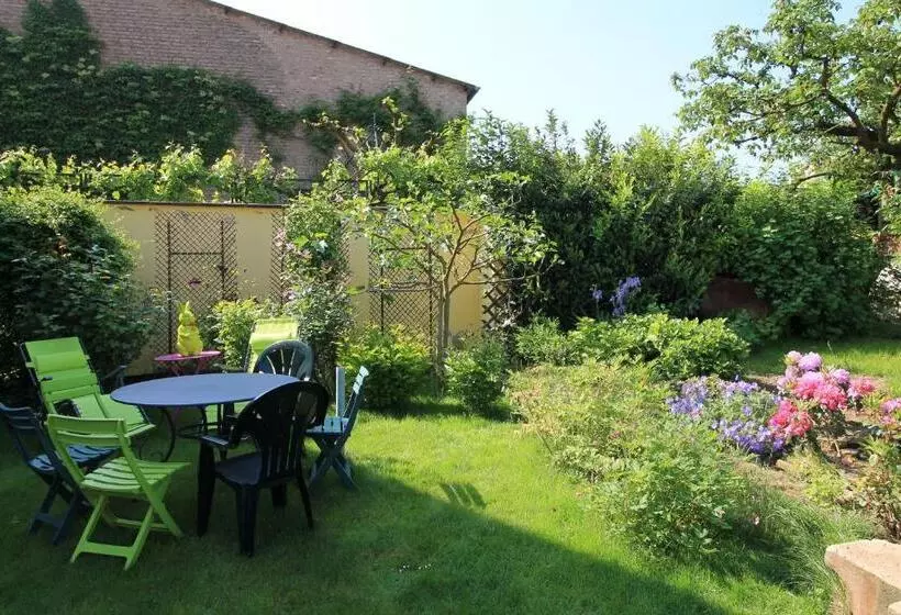 ベッドアンドブレックファースト La Chambre Aux Hirondelles