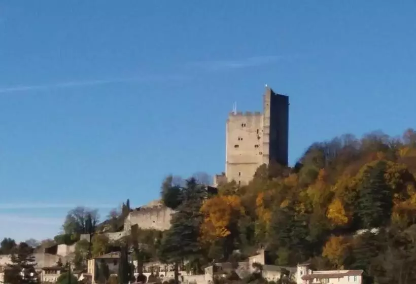 ベッドアンドブレックファースト Le Pigeonnier Chambre D Hôte