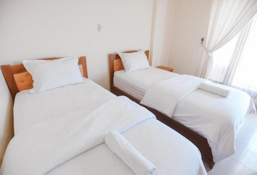 Chrysant Hotel & Resort