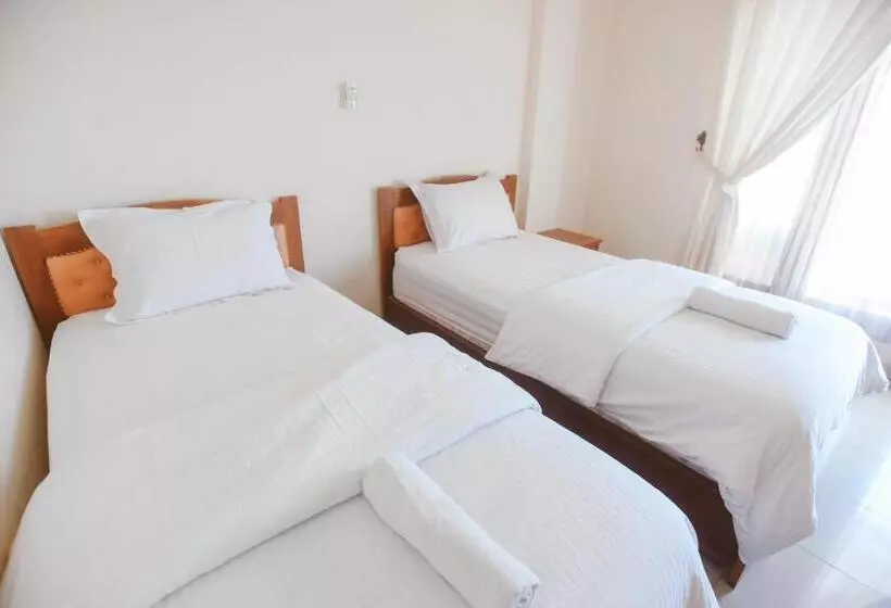 Chrysant Hotel & Resort