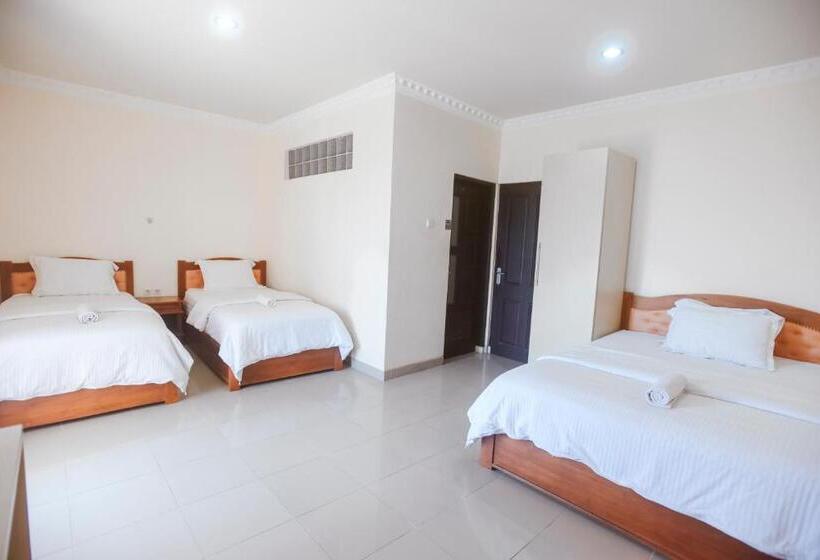 Chrysant Hotel & Resort