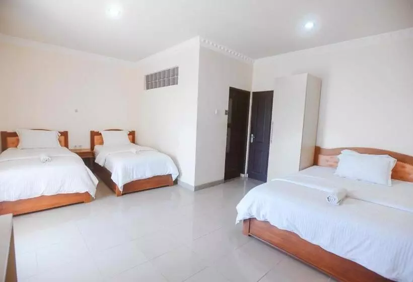 Chrysant Hotel & Resort