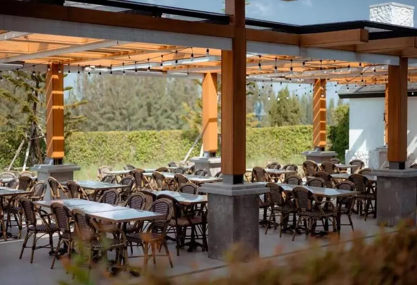 Hotelli Bergh Apton Khao Yai