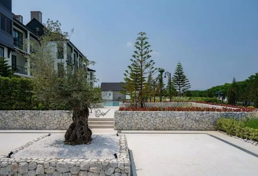 Hotelli Bergh Apton Khao Yai