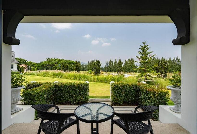 호텔 Bergh Apton Khao Yai