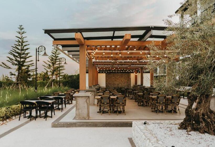 호텔 Bergh Apton Khao Yai