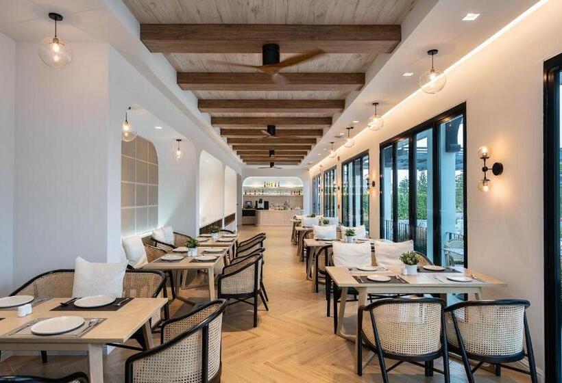 호텔 Bergh Apton Khao Yai