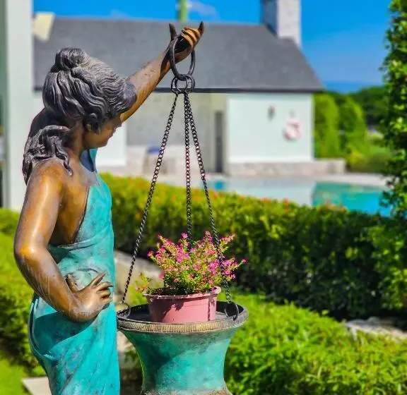 Hotelli Bergh Apton Khao Yai